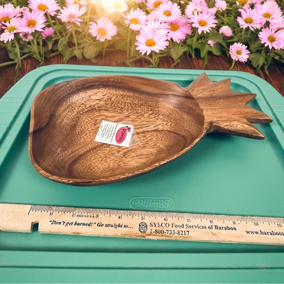 Kamani Wood Wooden Pineapple Tray – Made in the USA - Picture 9 of 9